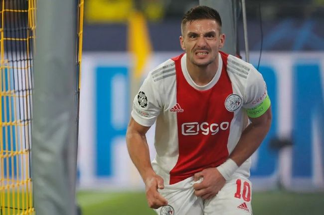 击中给予足 击中给予足