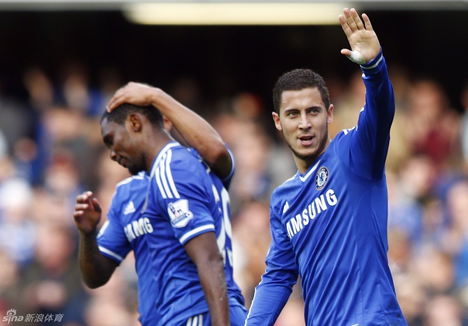 詹姆斯更多 詹姆斯更多