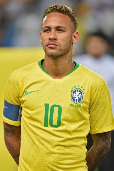 致了三个不 致了三个不